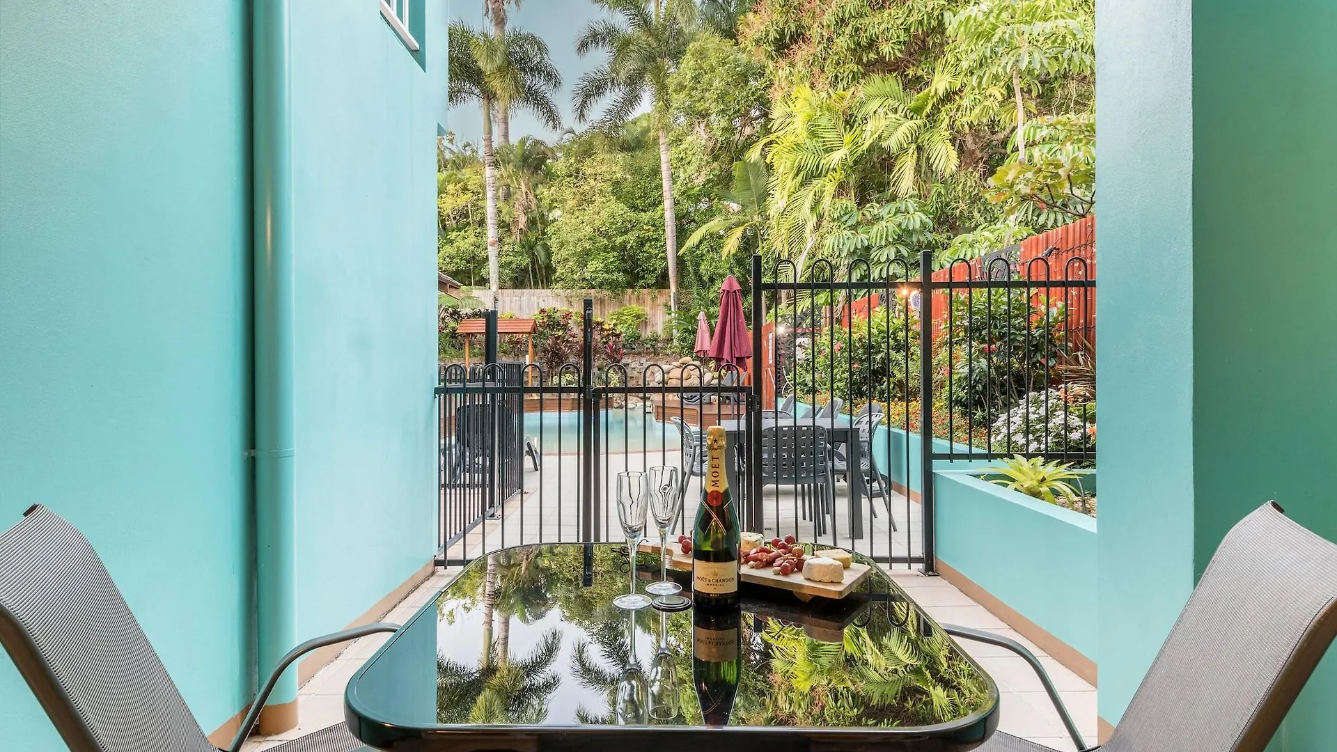Aparthotel Le Cher Du Monde Adults Only Port Douglas