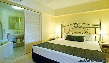 Le Cher Du Monde Adults Only Port Douglas Australia